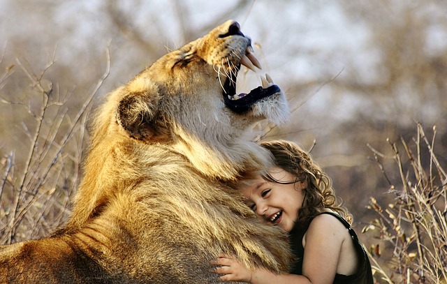 leon y niña